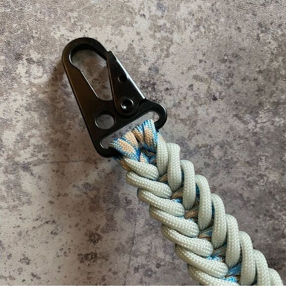 Paracord Keychain North Carolina Blue Grey NEW Handmade USA Unisex - Picture 7 of 10